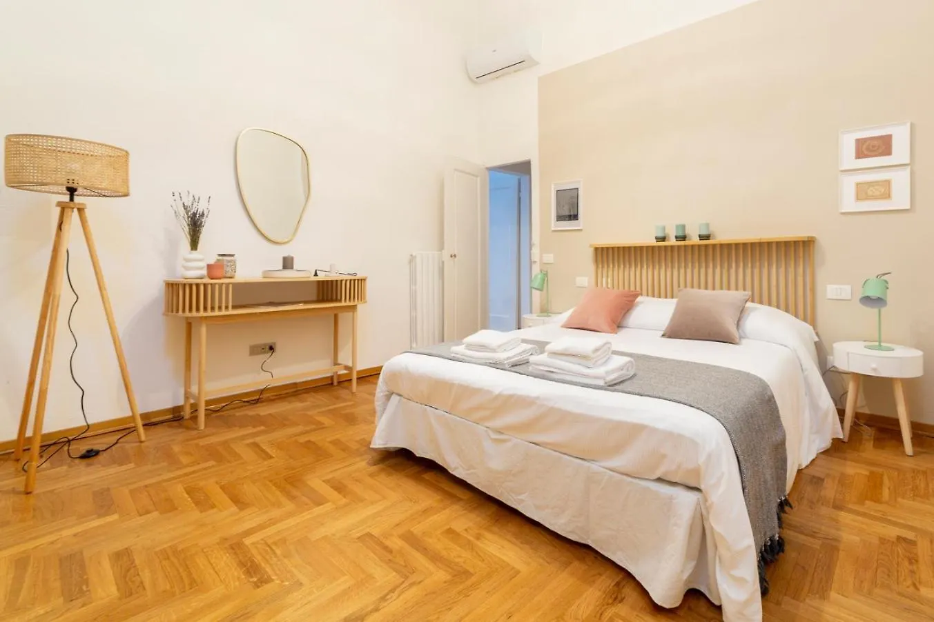 La Casa Del Murales Per 6 Persone Vicino Al Mercato Florence 0*,  Italy